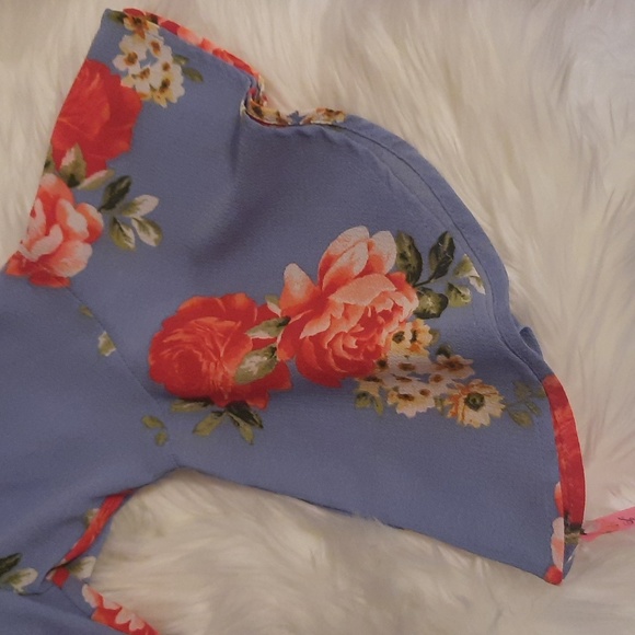 Woman's Flowy Floral Print Blouse - Boutique Brand - Plus Size 1X -NWT - Picture 8 of 12